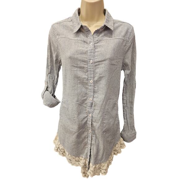 Umgee USA Striped Button Up Tunic chambray S Blue Lace Hem Tab Sleeve w/ pockets - Picture 2 of 7